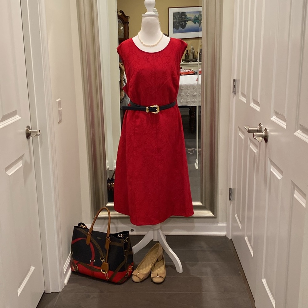 Adrianna Papell red A-line cocktail dress Size 18W fully lined zipper in back - Picture 2 of 12